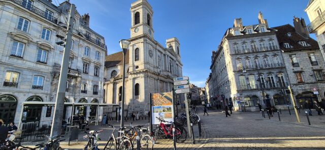 Actu Clients – Bourgogne Franche Comté Signaux pose des panneaux RIS pour la ville de Besançon